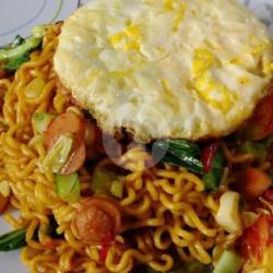 Mie Tektek Goreng Dadar