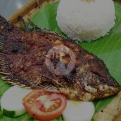 Ikan Gurameh Bakar  Nasi Uduk