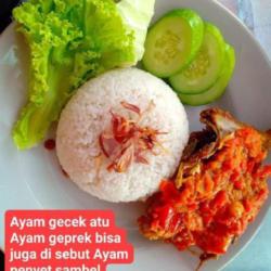 Ayam Gecek/geprek Nasi