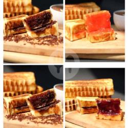 Roti Bakar Coklat Stawberry   Roti Bakar Coklat Blueberry