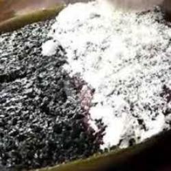 Blackforest Ketan Hitam Kelapa Susu Ukuran Sedang