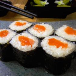 Salmon Maki