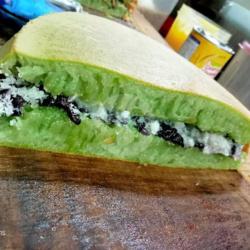 Martabak Bangka Pandan Ijo Ketan Kelapa