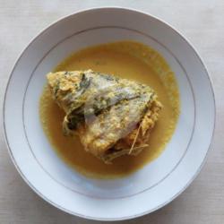 Nasi Kepala Ikan Gulai Mas