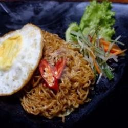 Duo Box Indomie Goreng Telur Matasapi Keju