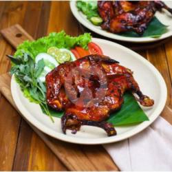 Ayam Bakakak Utuh Bakar Madu