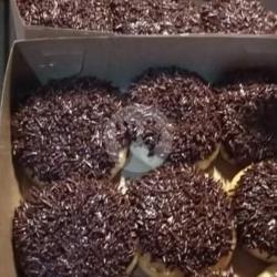 Donat Toping Coklat Meses Coklat Isi 6