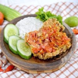 Crispy Chicken Geprek   Nasi