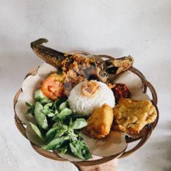 Paket Ikan Lele Goreng