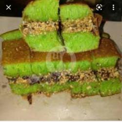 Martabak Rasa Coklat Kacang Pandan