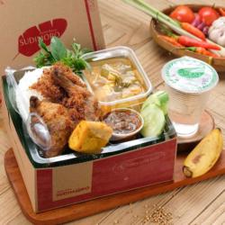 Paket Naskot Ayam Goreng Rempah