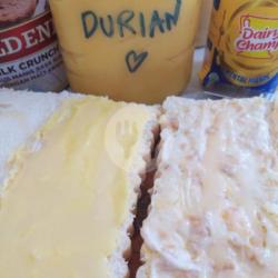 Rotibakar Durian-milk Crunch