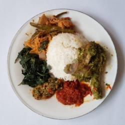 Nasi Rames Ayam Lado Mudo