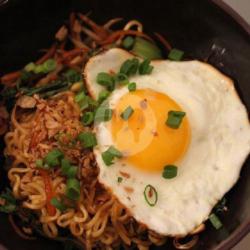 Mie Goreng Pedes Gila