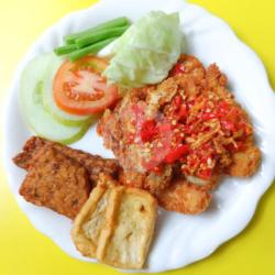 Ayam Katsu Geprek Free Es Teh Manis