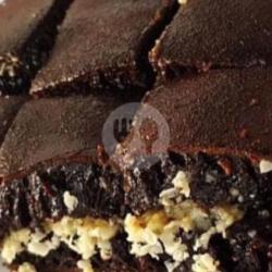 Martabak Manis Blackforest Kacang Coklat Wijen Susu