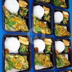 Paket Nasi Nila Woku