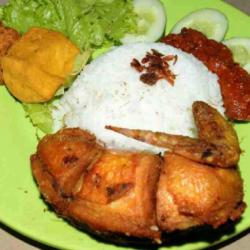 Pecel Ayam Goreng Dada Tempe Tahu