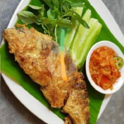 Bandeng Tahu Tempe Sambal Lalapan)