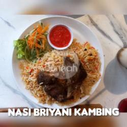 Nasi Briyani Kambing Untuk 4 Orang