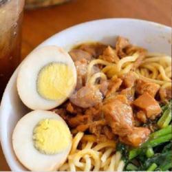 Mie Ayam   Telur Rebus