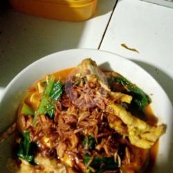 Mie Rebus Ceker Layla Tabur Bawang Goreng