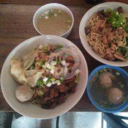 Bakmi Ayam Kampung   Bakso   Pangsit