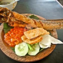 Lele Goreng   Tempe / Tahu Goreng