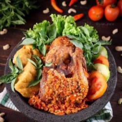 Ayam Penyet Sambel Cibiuk