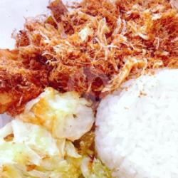 Nasi Ayam Laos Suwir