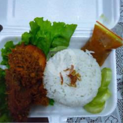 Nasi Ayam Serundeng