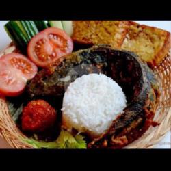 Paket Nasi Lele Tahu Tempe