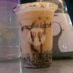 Vanilla Latte Bubble Cincau