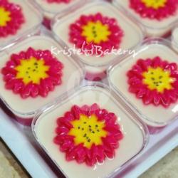 Puding Strawberry