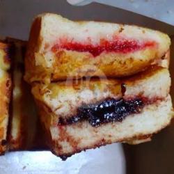 Strawberry/blueberry Coklat