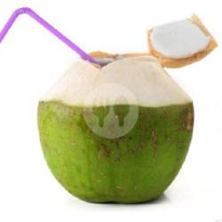 Whole Fresh Young Coconut/ Kelapa Muda