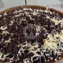 Keju Kacang Coklat Hitam Manis