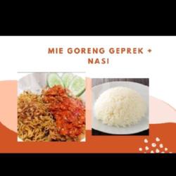 Mie Goreng Ayam Geprek