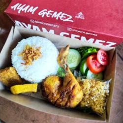 Paket Special Ayam Goreng