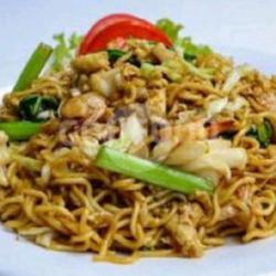 Mie Goreng Ayam  Bakso Sosis