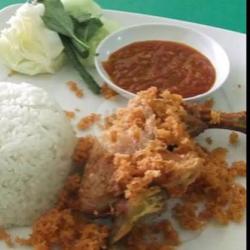 Nasi Ayam Goreng Paha Kremes