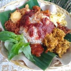 Nasi Uduk Ayam Suwir