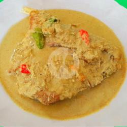 Nasi Gulai Kuning Kepala Kakap