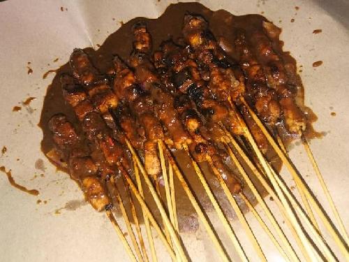 Sate Madura Gerobak Hijau, PTB