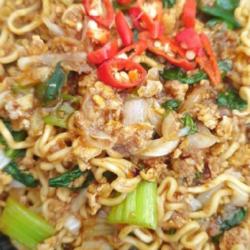 Mie Nyemek Goreng