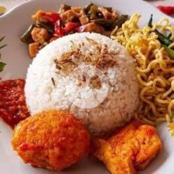 Nasi Campur Bali Telor