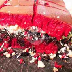 Terang Bulan Red Velvet, Kacang Coklat Keju