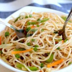 Veg Hakka Noodles