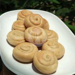 Frozen Roll Kacang Hijau Isi 10