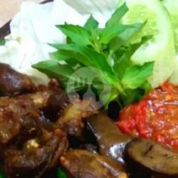 Lalapan Ati Ampela Nasi Terong Tempe Tahu